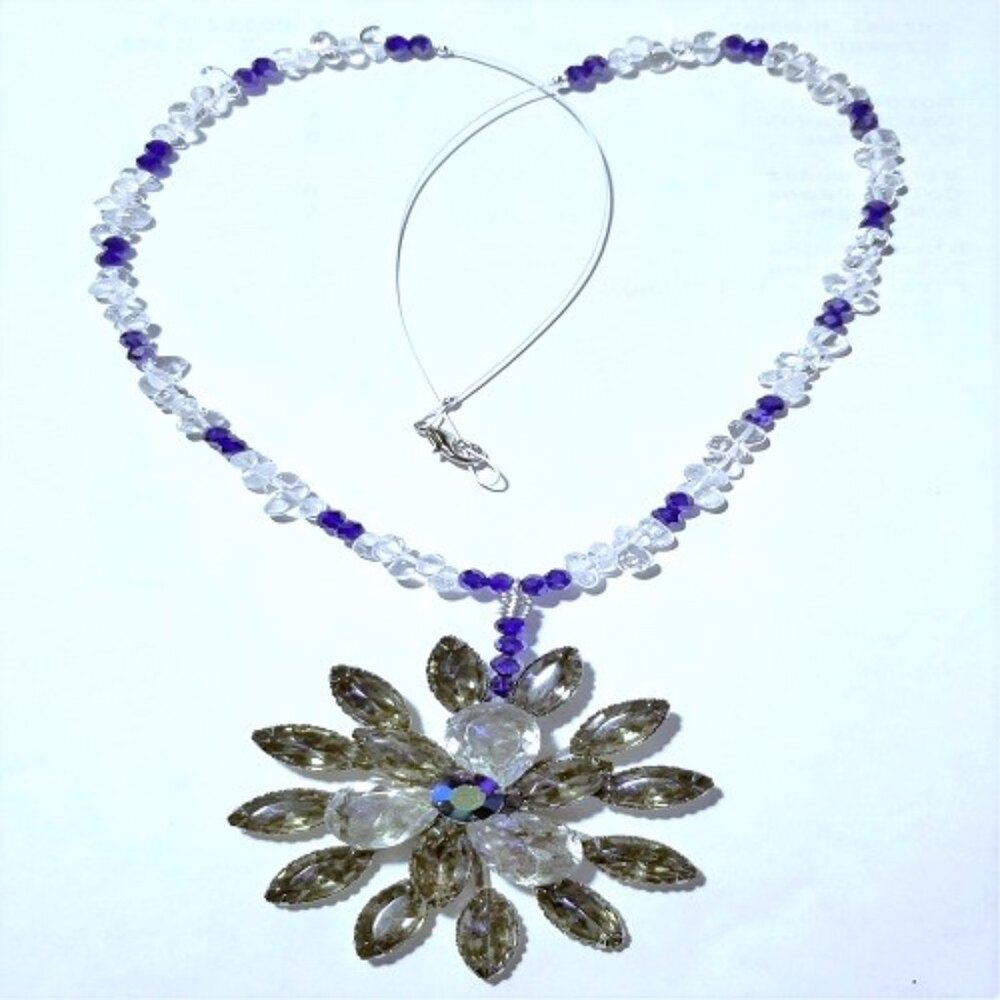 Flower Burst Necklace